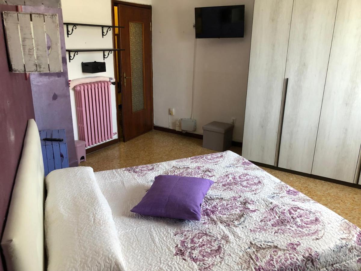 Apartamento La Casa Di Marco Imperia Exterior foto